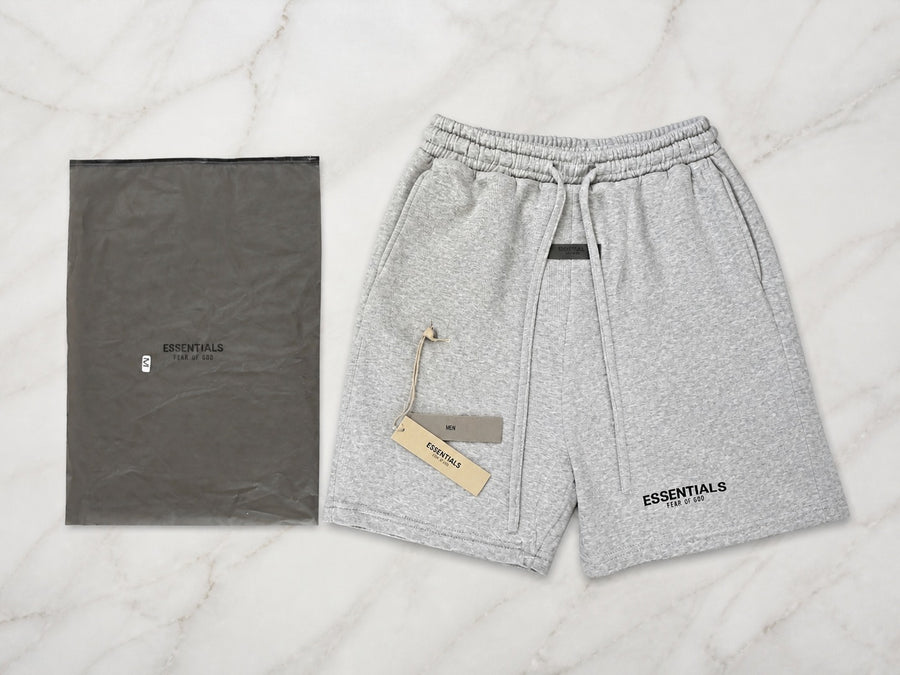 Essenti@l short (oak grey)